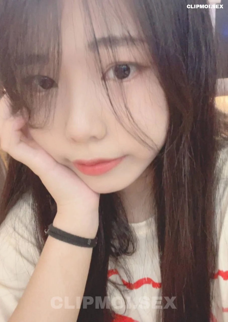 Thùy Dương 2k8 lộ clip chịch với bạn trai