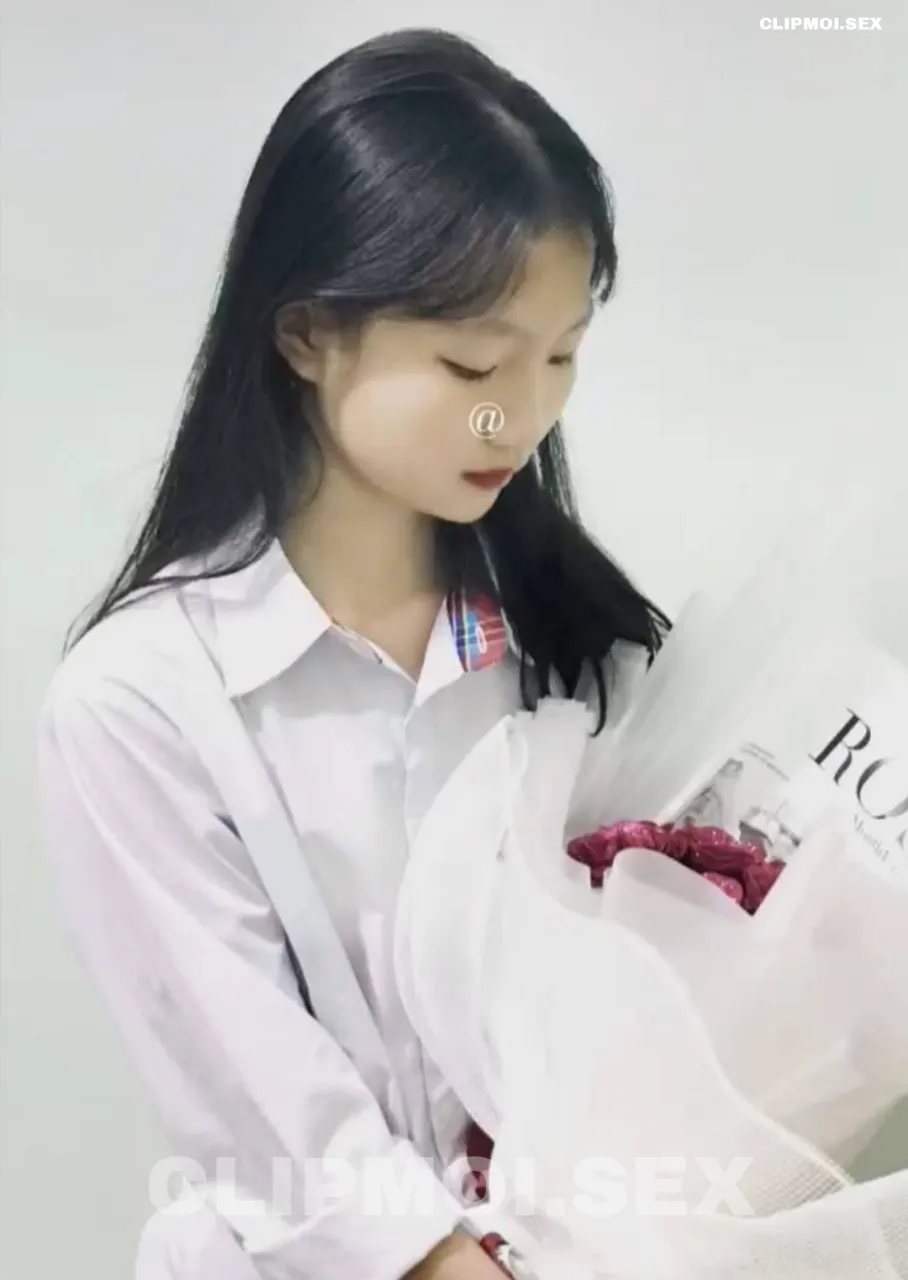 Phạm Quỳnh Mai học sinh lớp 10 trường thpt Chu Văn An