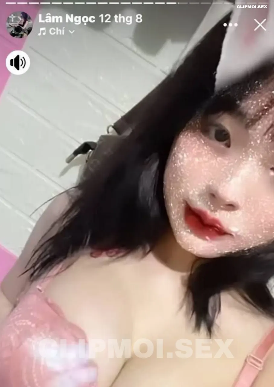 Em Lâm Ngọc, quả bím và cặp vú siêu múp