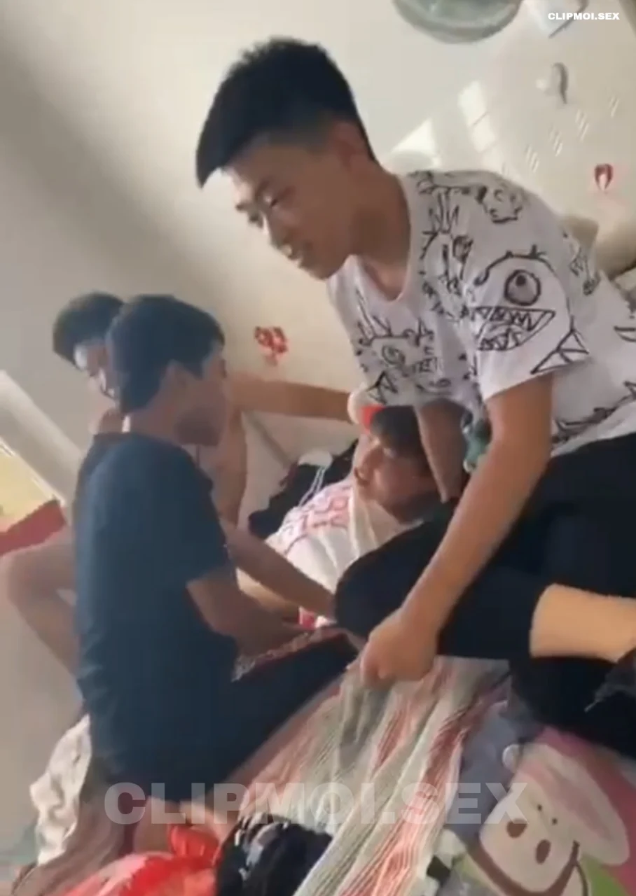 Đi họp lớp và cái kết bị lũ bạn hiếp dâm tập thể