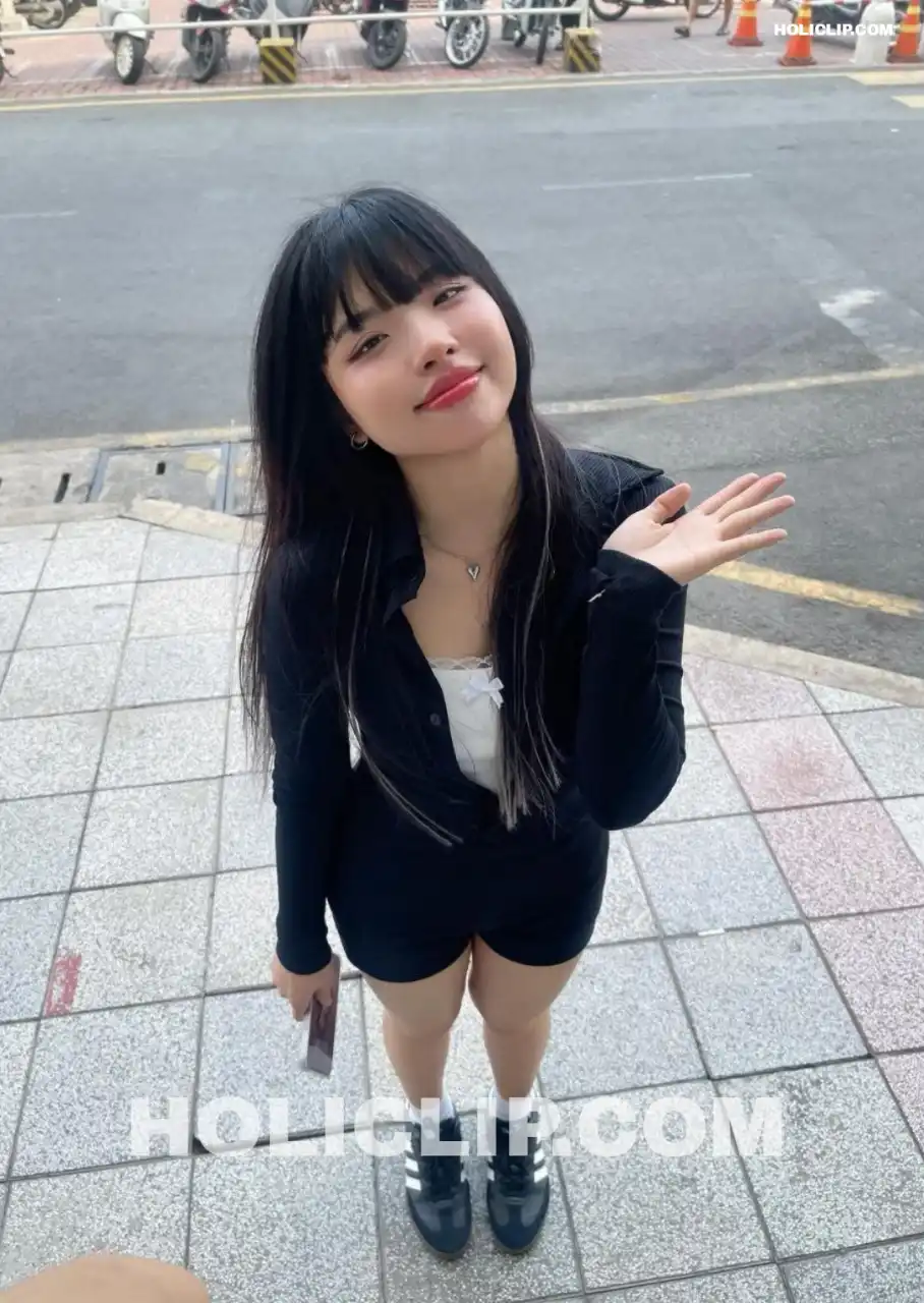 Nguyễn Hải Ly 2k7, đang chịch nhau với đứa bạn thân mà ny cứ gọi